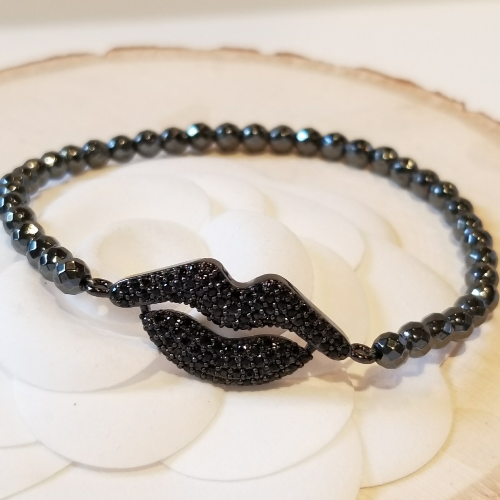 NEW Lip Black CZ Pave Hematite Stretch Bracelet - Picture 2 of 7